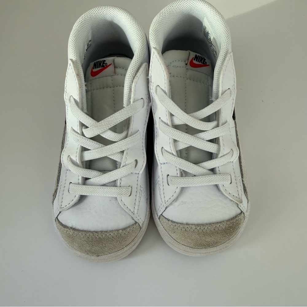 Nike Blazer Mid ’77 Toddler Sneakers White Black Size 8 Velcro - Picture 4 of 7